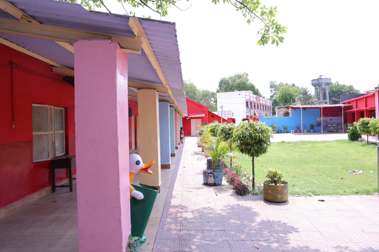 Bright courtyard at the pre-primary school block